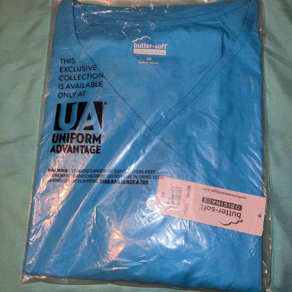 Butter-soft turquoise mock wrap scrub top 5X
